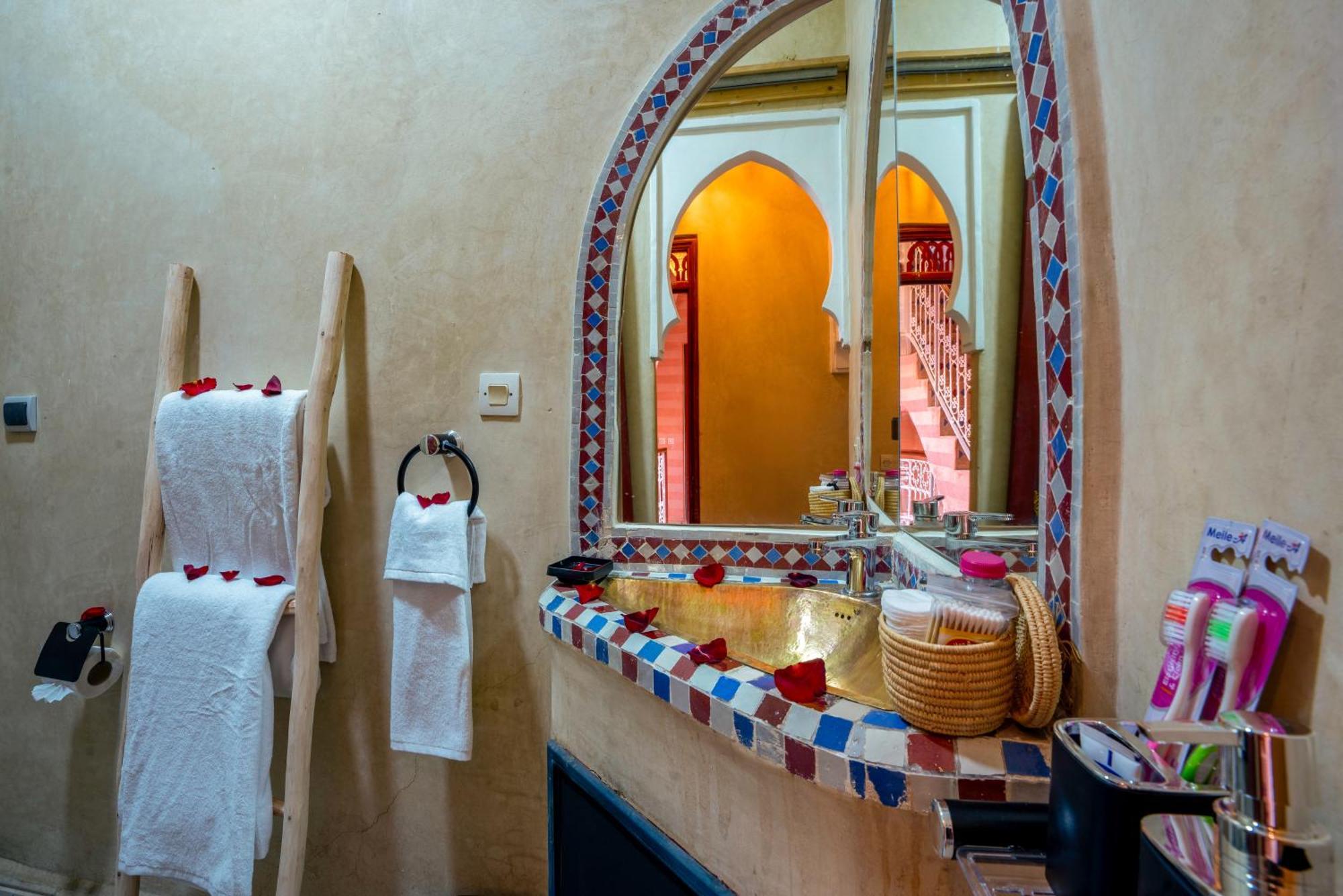 Riad Le Graff Pink Marrakesh Esterno foto