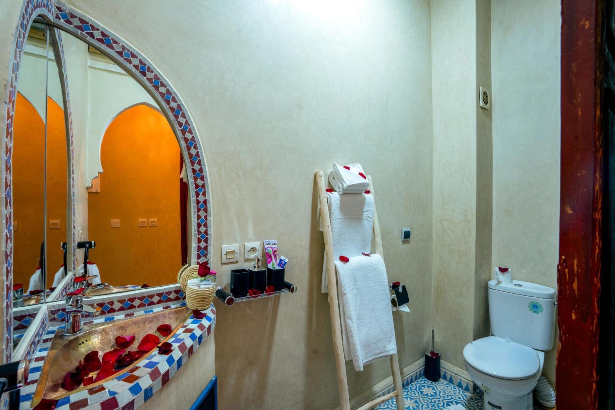 Riad Le Graff Pink Marrakesh Esterno foto