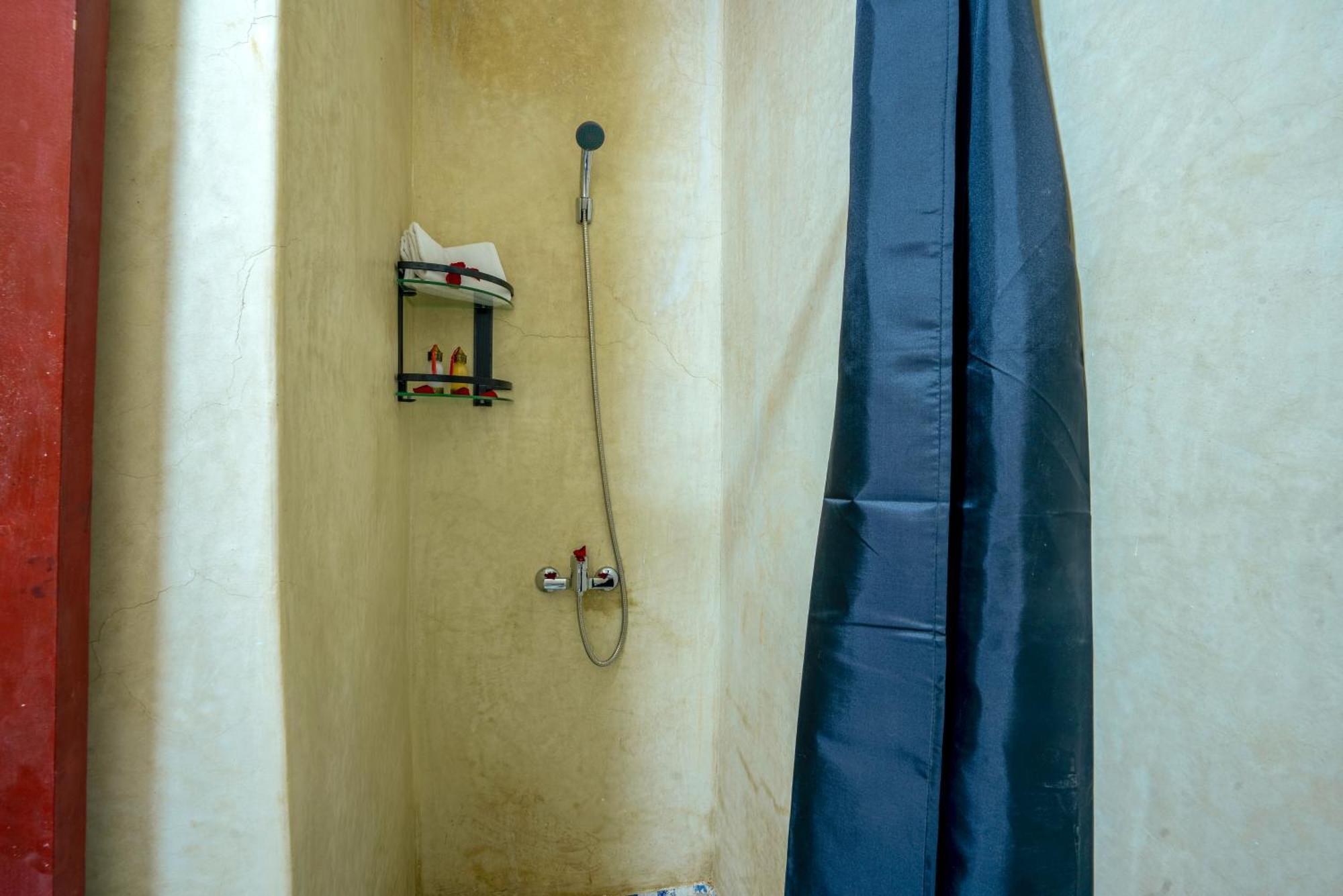 Riad Le Graff Pink Marrakesh Esterno foto